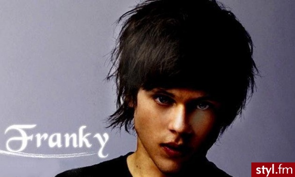 Frank Ziegler wokalista zespołu Nevada Tan aka Panik - Średnie Męskie Fryzury