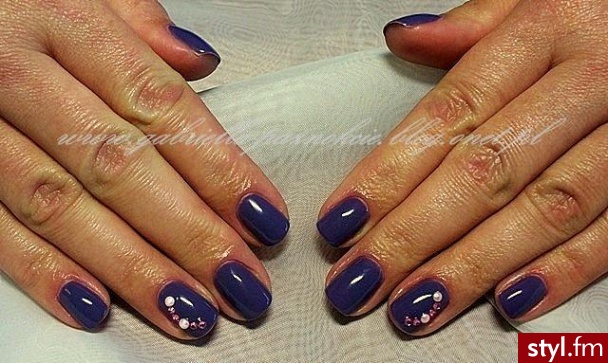 manicure hybrydowy - Kwadratowe Żelami Naturalne Paznokcie