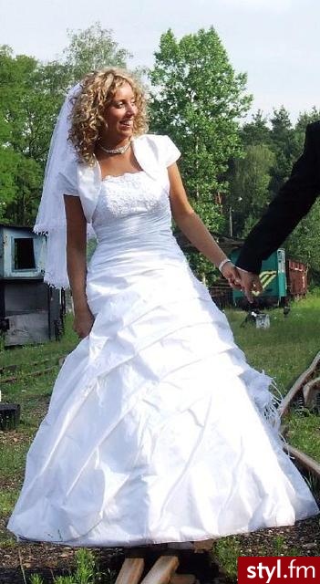 Sprzedam suknie ślubną! - Suknie ślubne Ślub Moda