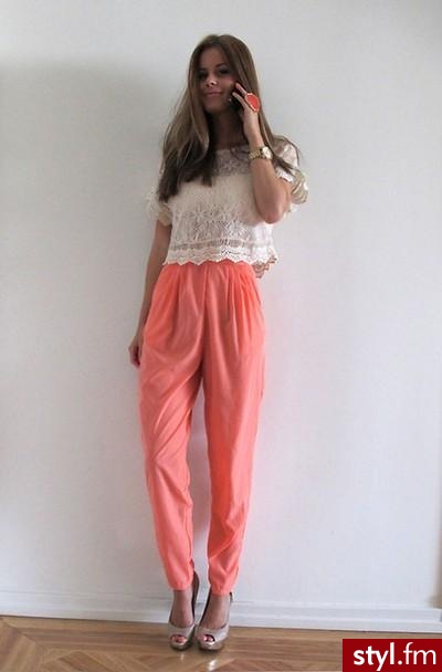 Spodnie Moda