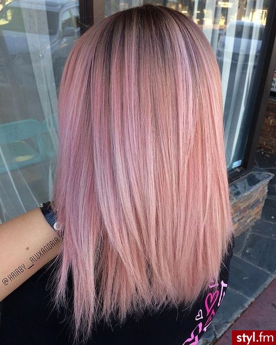 Kolorowe Rozpuszczone Proste Na co dzień Średnie Fryzury