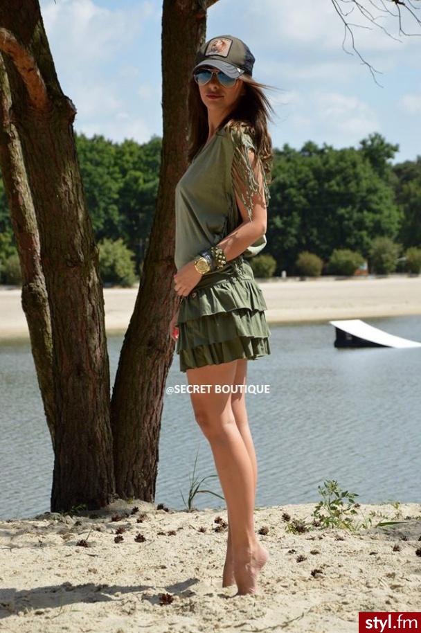 ZAPRASZAMY. JESTESMY LEGALNA FIRMA I NIE WALIMY CEN Z KOSMOSU :) https://m.facebook.com/profile.php?id=935912646427965 - Bluzki Ciuchy Moda