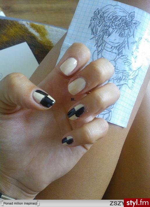 Bl. https://www.facebook.com/pages/Blondi-Nails/401325363307849 - Paznokcie