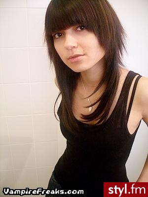 Średnie Fryzury