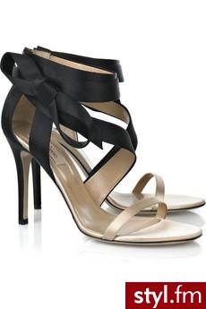 Valentino €575 - Pozostałe Buty Moda