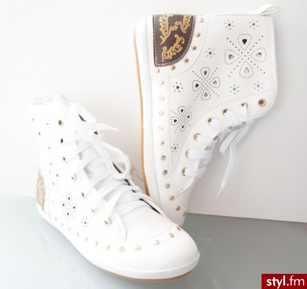 Które wybraćjQuery17206780473641119897_1363085363641
http://extra-look.blogspot.com/ - Trampki Buty Moda