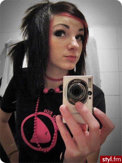 Jeśli zdjęcie już jest napisz, usunę :) - EMO Alternatywne Średnie Fryzury