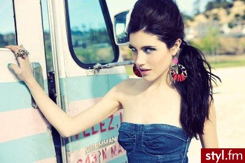 Średnie Fryzury