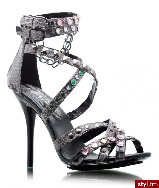 buty. DeeZee
Jeżeli już jest proszę o link - Pozostałe Buty Moda