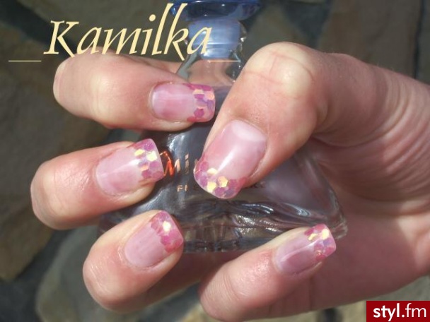 Autor: onaaa holo jasny róż. Autor: <b>onaaa</b><br /> - Paznokcie
