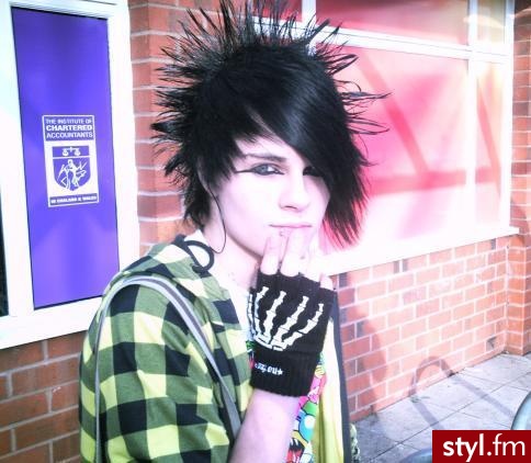 EMO Alternatywne Średnie Fryzury