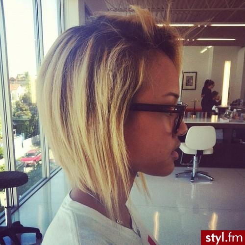 Blond Rozpuszczone Proste Na co dzień Krótkie Fryzury