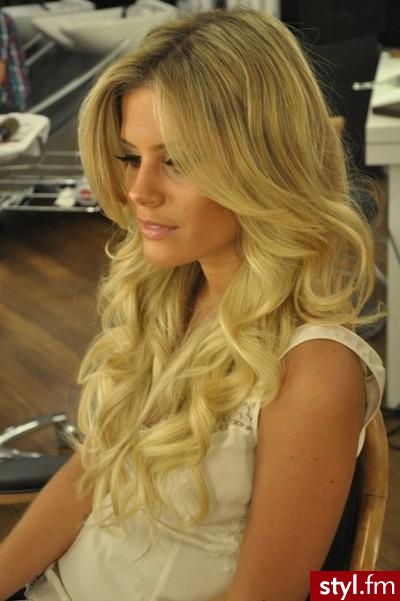 Blond Rozpuszczone Kręcone Na co dzień Długie Fryzury