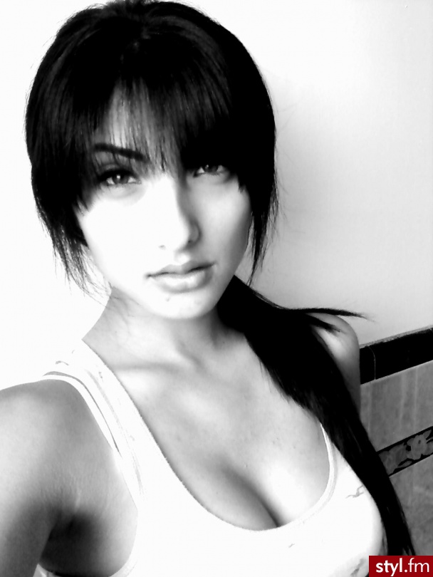 Średnie Fryzury