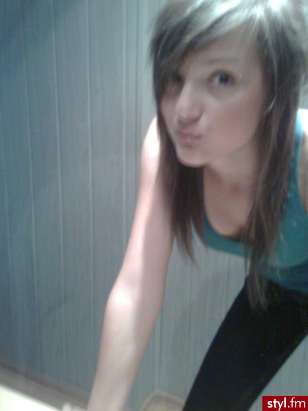 It's Me xD - Średnie Fryzury