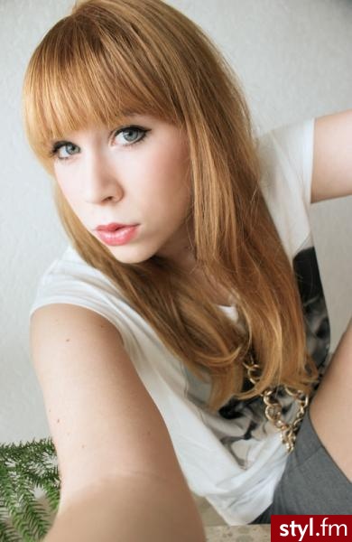 Średnie Fryzury