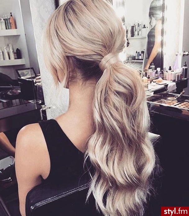 Blond Upięcie Kręcone Na co dzień Długie Fryzury
