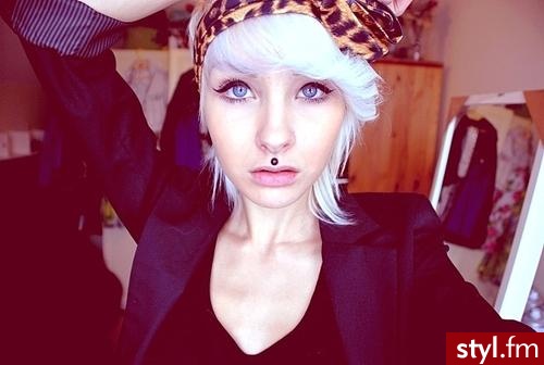 Średnie Fryzury