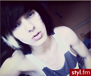 EMO Alternatywne Średnie Męskie Fryzury