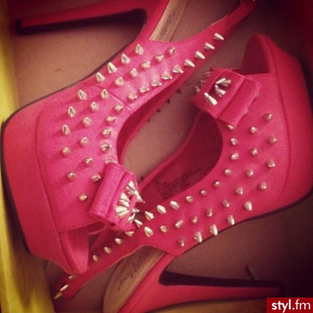 Szpilki Buty Moda